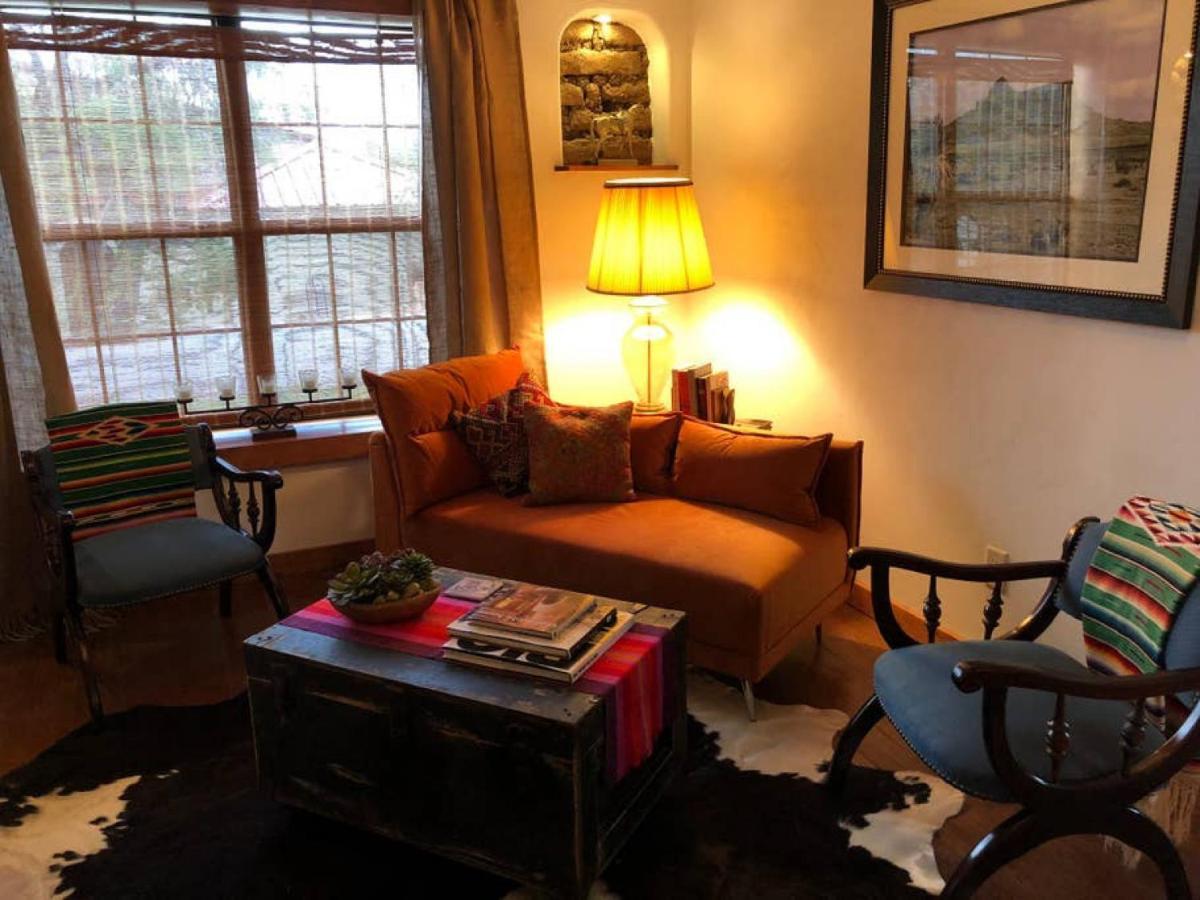 El Viejo Adobe - Across From Sul Ross Campus Bed and Breakfast Alpine Εξωτερικό φωτογραφία
