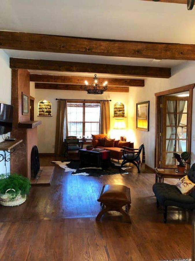 El Viejo Adobe - Across From Sul Ross Campus Bed and Breakfast Alpine Εξωτερικό φωτογραφία